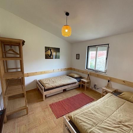 Little Hikers Hostel Raposeira  Kültér fotó